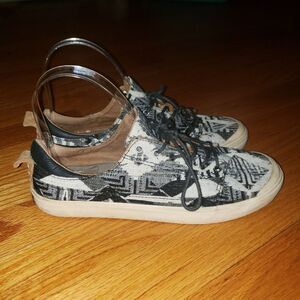 Reef Sneakers